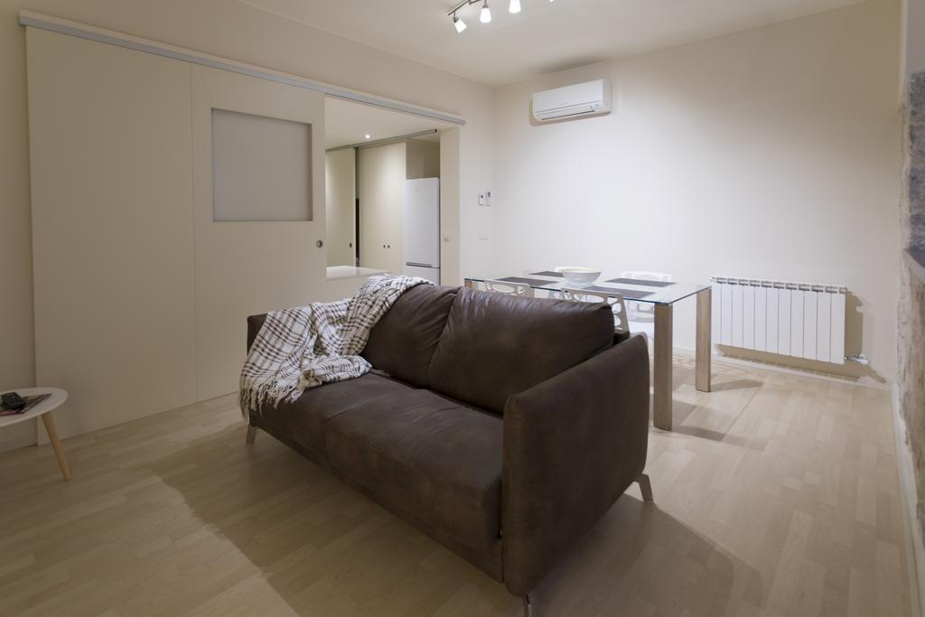Bravissimo Cort Reial-3A Apartment Girona Bagian luar foto